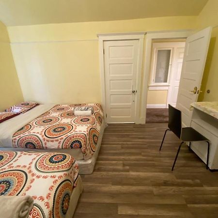 Private Large La Bedroom W Private Half-Bathroom - Ac - Wifi - Private Fridge Near Usc - Exposition Park - Usc Memorial Coliseum - Banc Of California Stadium - Downtown Los Angeles Dtla - University Of Southern California Usc! 외부 사진
