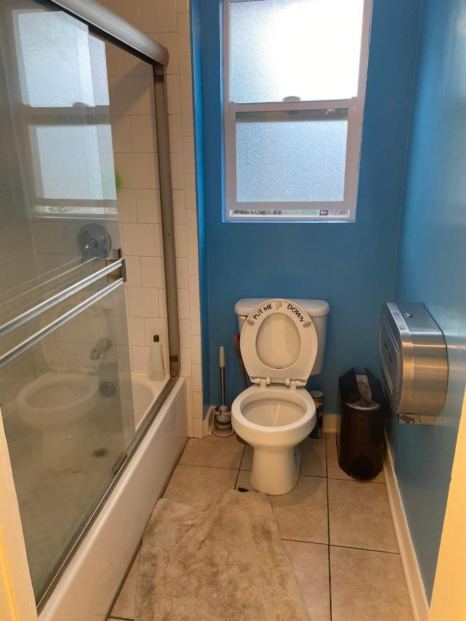 Private Large La Bedroom W Private Half-Bathroom - Ac - Wifi - Private Fridge Near Usc - Exposition Park - Usc Memorial Coliseum - Banc Of California Stadium - Downtown Los Angeles Dtla - University Of Southern California Usc! 외부 사진