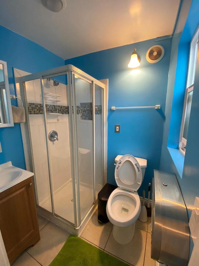 Private Large La Bedroom W Private Half-Bathroom - Ac - Wifi - Private Fridge Near Usc - Exposition Park - Usc Memorial Coliseum - Banc Of California Stadium - Downtown Los Angeles Dtla - University Of Southern California Usc! 외부 사진