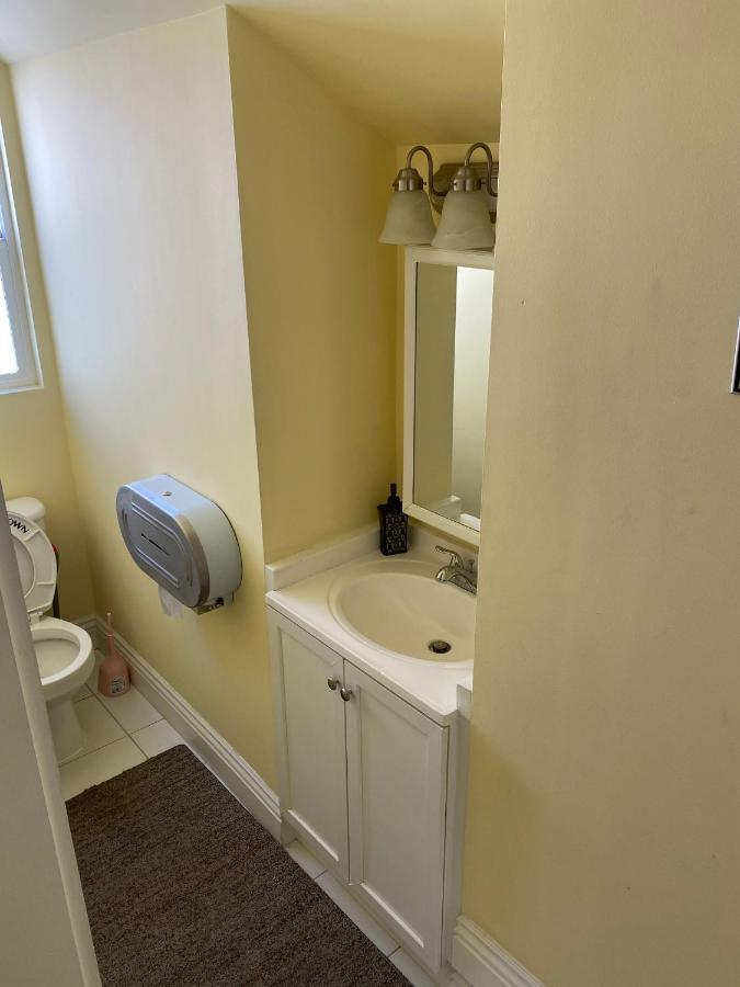 Private Large La Bedroom W Private Half-Bathroom - Ac - Wifi - Private Fridge Near Usc - Exposition Park - Usc Memorial Coliseum - Banc Of California Stadium - Downtown Los Angeles Dtla - University Of Southern California Usc! 외부 사진